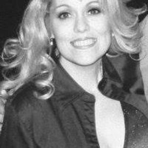 Meet your Posher, Tia